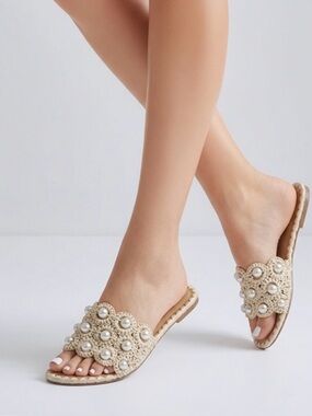 Gianni Bini Pearl Raffia Crochet Slide Sandals Flat Slip On Cream Tan Size 9